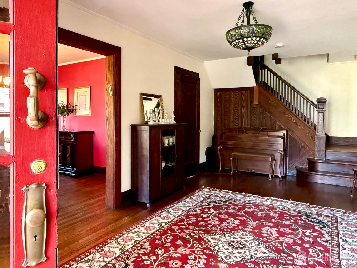 Photo 4 of Single family home for sale at 264 Grant Ave, Highland Park, NJ 08904 | MLS# 2705251R | Listing updated on 2026-10-05