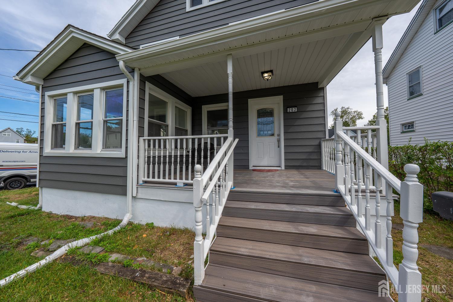 Photo 3 of Single family home for sale at 203 S Washington St, Dunellen, NJ 08812 | MLS# 2705277R | Listing updated on 2026-09-28