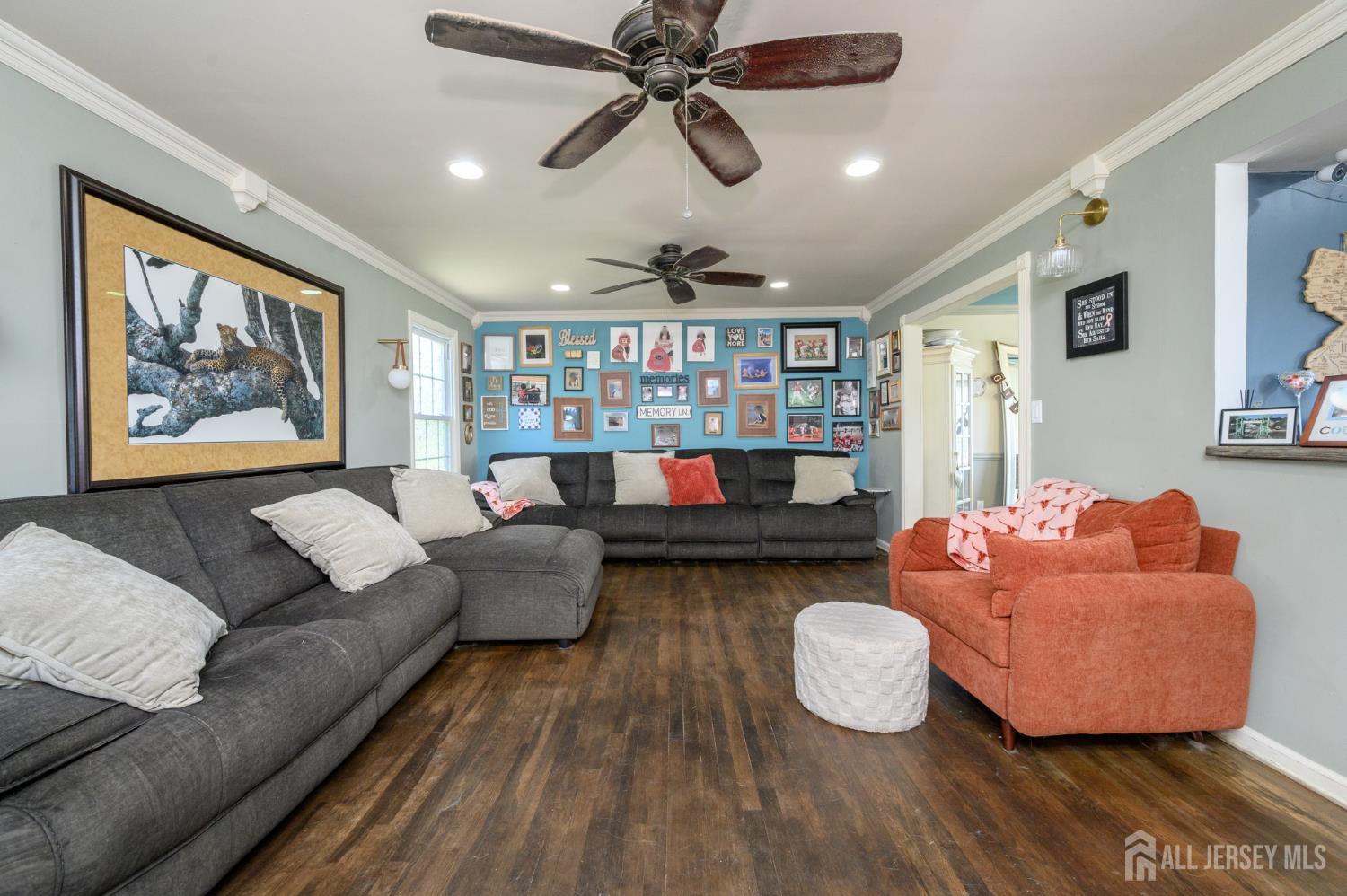 Photo 3 of Single family home for sale at 6 Emery Dr, Whitehouse Station, NJ 08889 | MLS# 2705181R | Listing updated on 2026-10-02