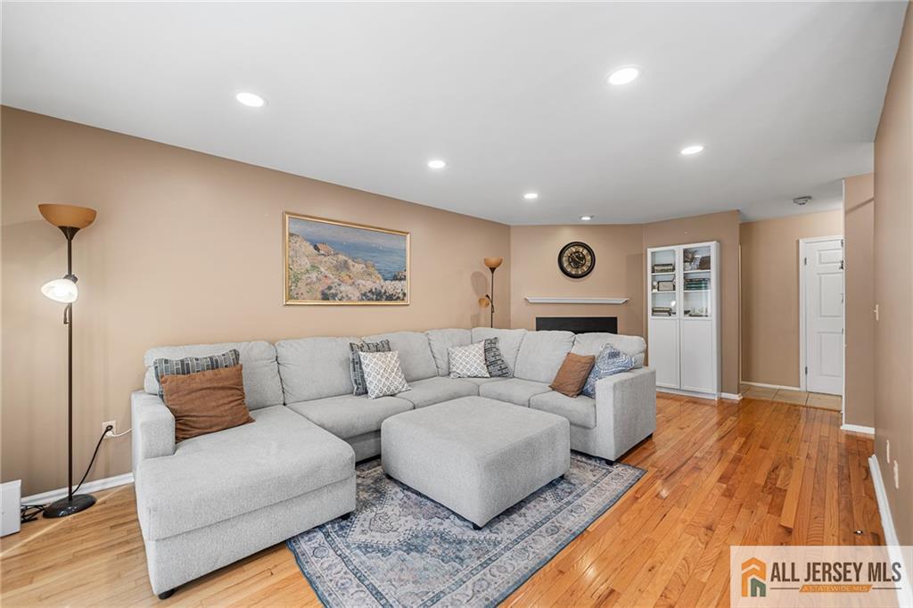 Condo for sale at 364 Bowler Ct, Piscataway, NJ 08854 | MLS# 2770363M