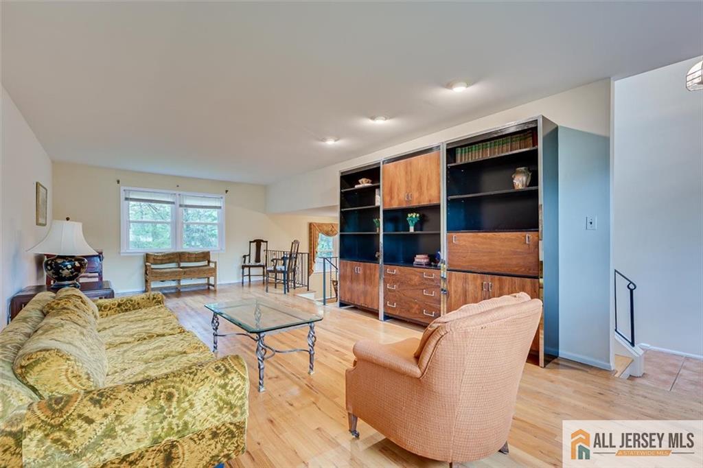 Photo 2 of Single family home for sale at 23 Oakey Dr, Kendall Park, NJ 08824 | MLS# 2770414M | Listing updated on 2026-09-29