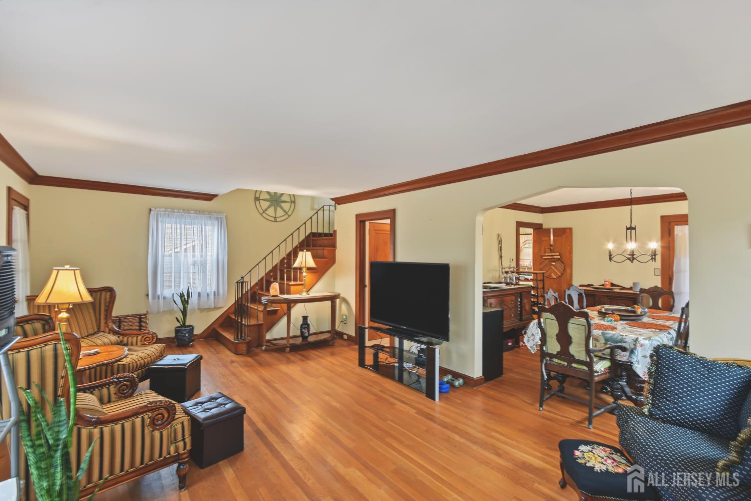 Listing photo 6