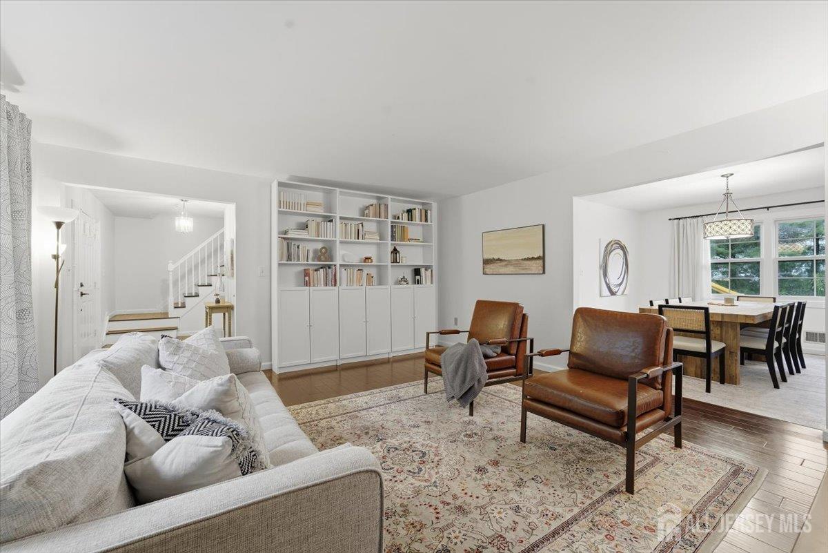 Photo 4 of Single family home for sale at 6 Nepote Pl, Somerset County, NJ 08873 | MLS# 2705165R | Listing updated on 2026-10-04