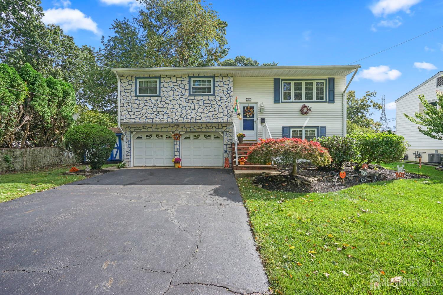 196 Marsh Avenue