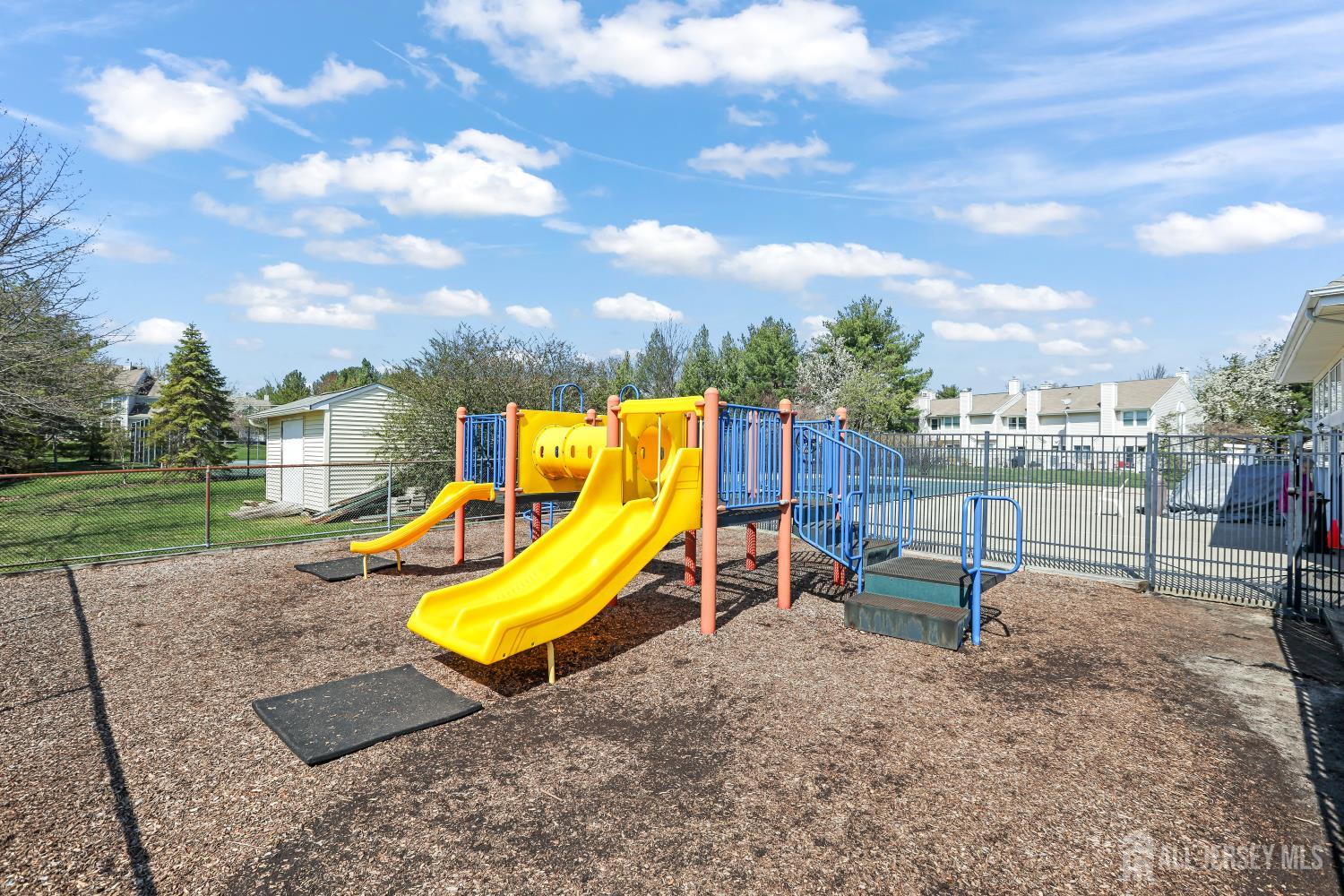 Photo 4 of Condo for sale at 2202 Timber Ridge Ct, Parlin, NJ 08859 | MLS# 2705059R | Listing updated on 2026-10-02