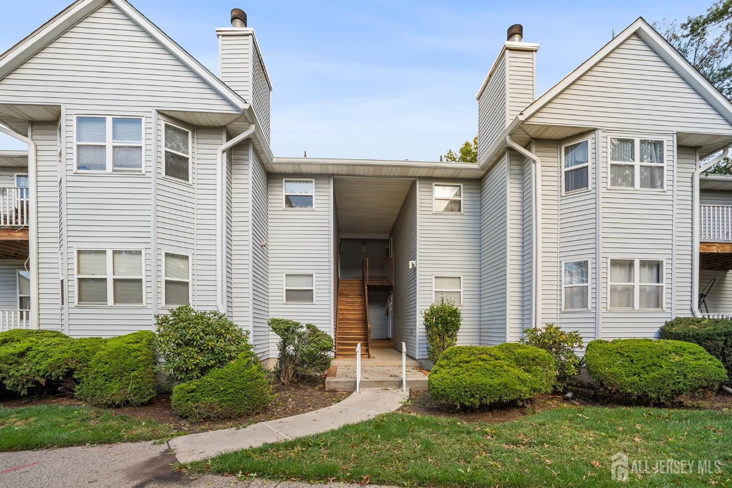 Photo 1 of Townhouse for sale at 400 Keswick Dr, Piscataway, NJ 08854 | MLS# 2705350R | Listing updated on 2026-10-01