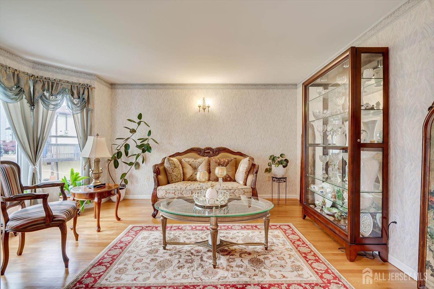 Listing photo 7
