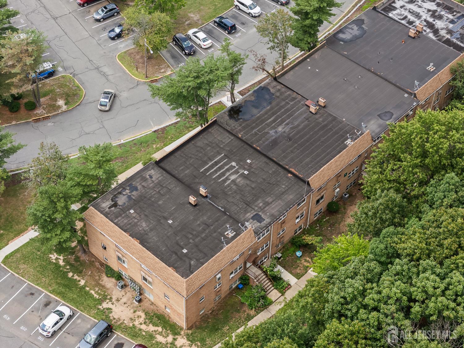 Photo 3 of Condo for sale at 192 College Dr, Edison, NJ 08817 | MLS# 2705482R | Listing updated on 2026-10-01