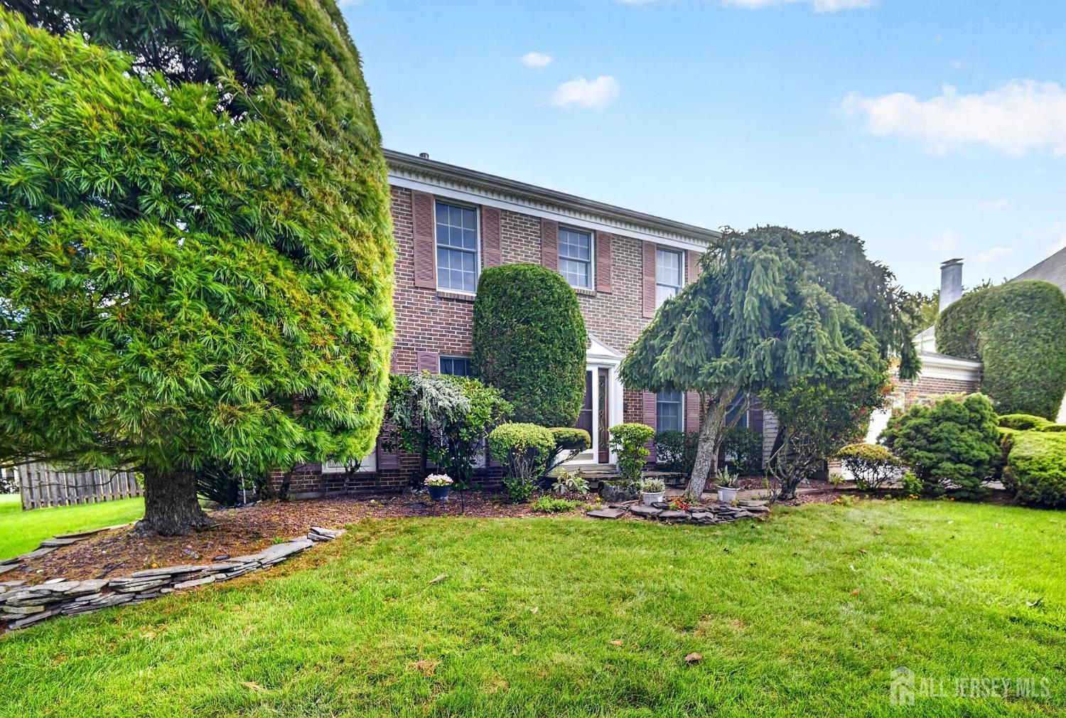 Photo 4 of Single family home for sale at 13 Drexel Hl Dr, South Brunswick, NJ 08824 | MLS# 2705378R | Listing updated on 2026-10-10