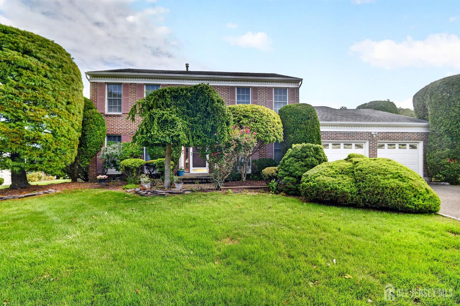 Photo 3 of Single family home for sale at 13 Drexel Hl Dr, South Brunswick, NJ 08824 | MLS# 2705378R | Listing updated on 2026-10-10