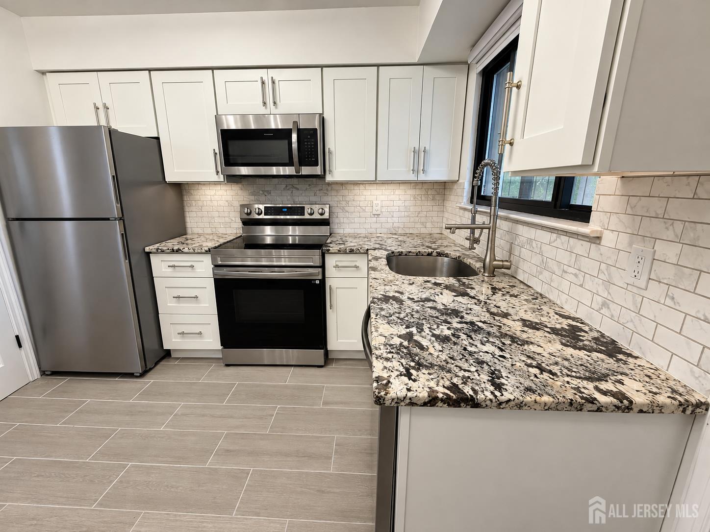 Photo 3 of Condo for sale at 324 Gill Ln #1J, Iselin, NJ 08830 | MLS# 2705495R | Listing updated on 2026-10-04