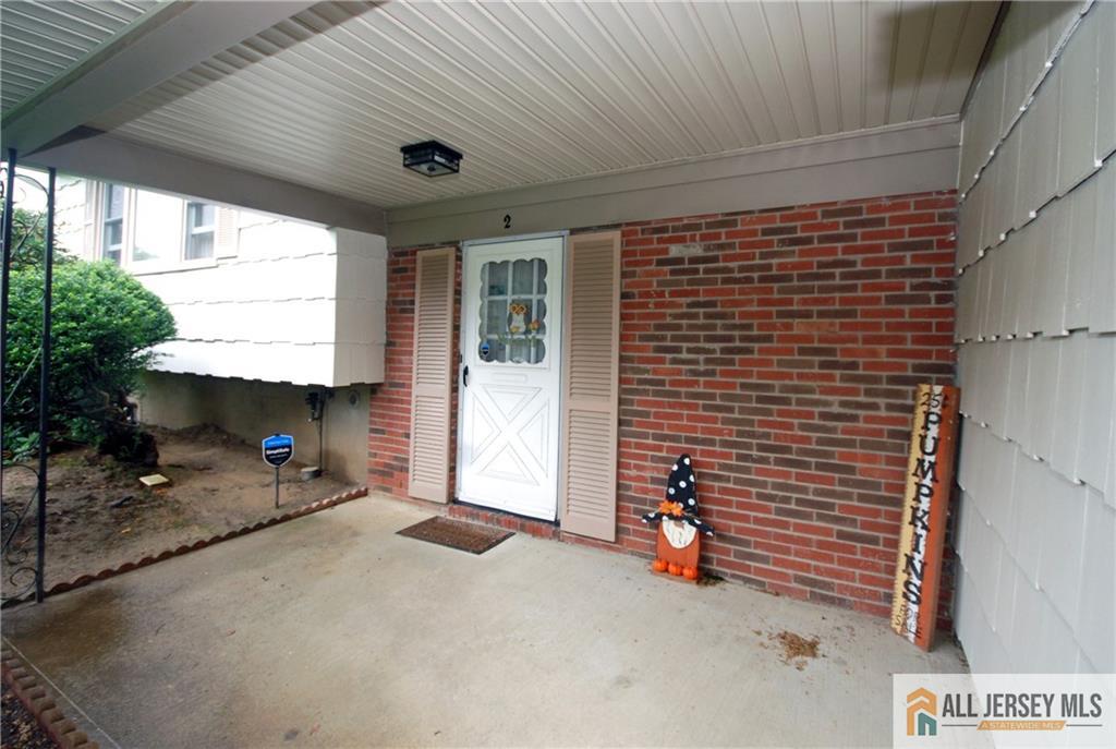 Photo 4 of Single family home for sale at 2 Janet Ct, East Brunswick, NJ 08816 | MLS# 2770599M | Listing updated on 2026-10-02