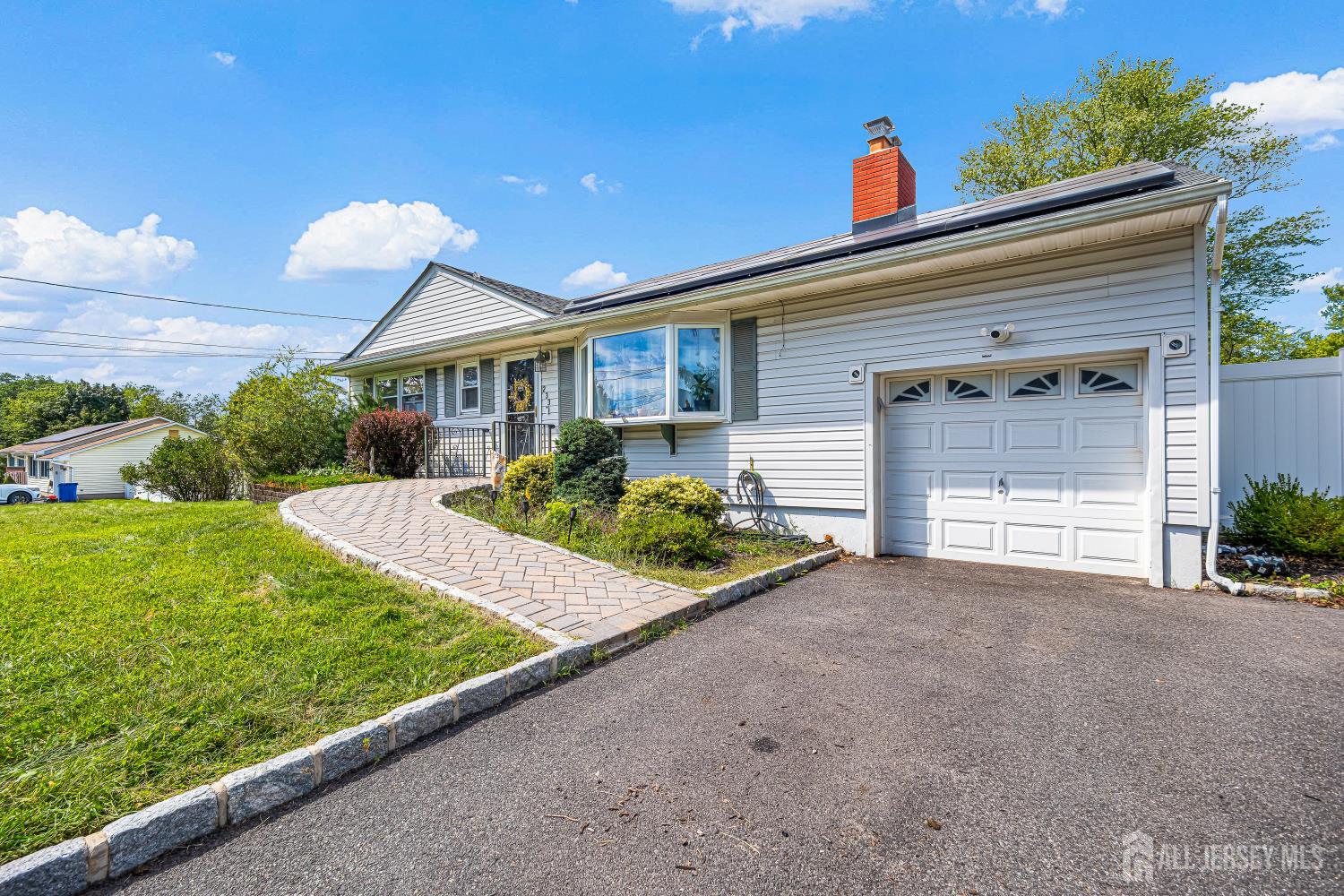 Photo 3 of Single family home for sale at 233 Shirley Pkwy, Piscataway, NJ 08854 | MLS# 2705571R | Listing updated on 2026-10-02