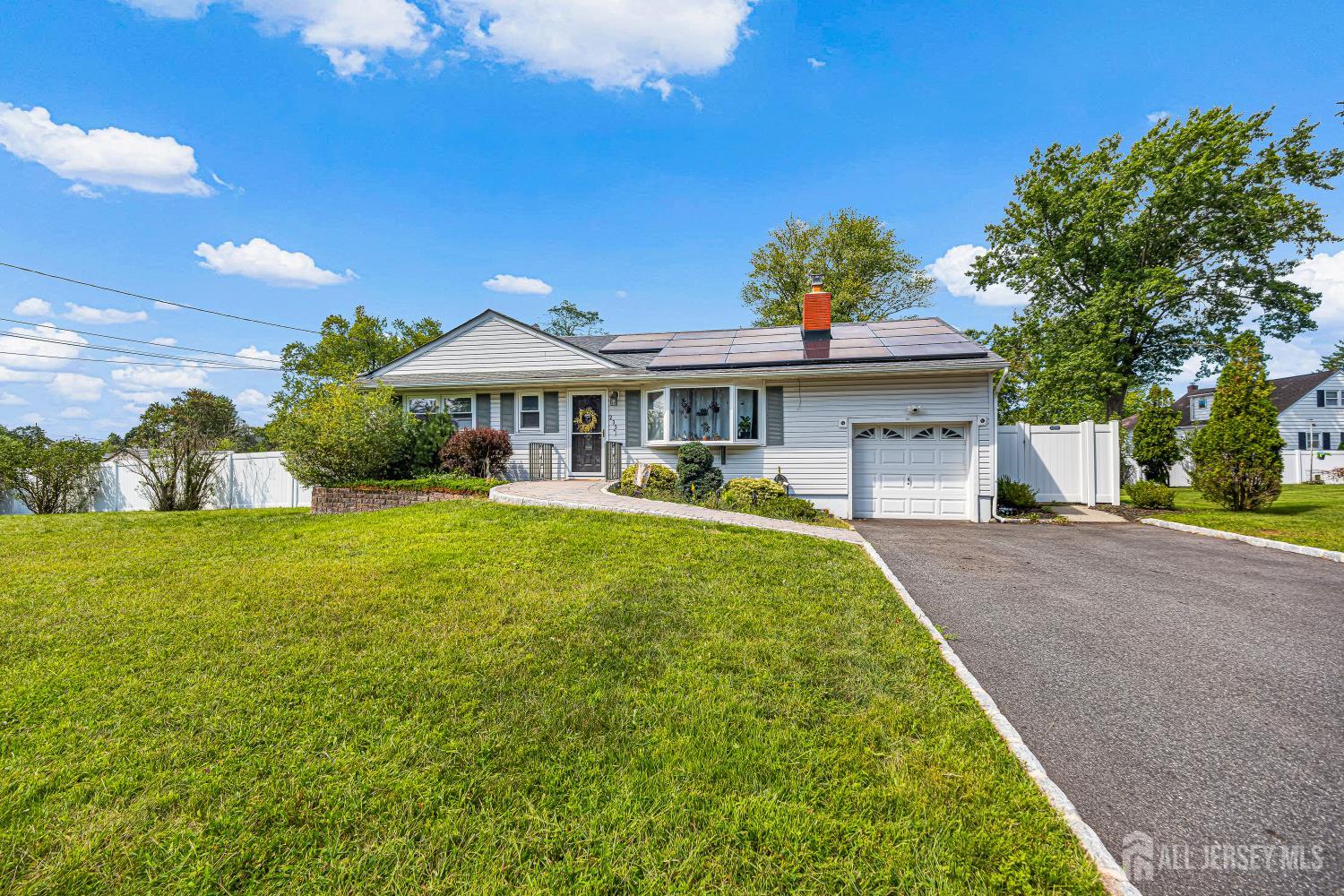 Photo 2 of Single family home for sale at 233 Shirley Pkwy, Piscataway, NJ 08854 | MLS# 2705571R | Listing updated on 2026-10-02