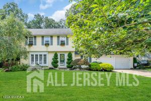 Photo 1 of Single family home for sale at 11 Dunbarton Dr, Jackson, NJ 08527 | MLS# 2705679R | Listing updated on 2026-10-05