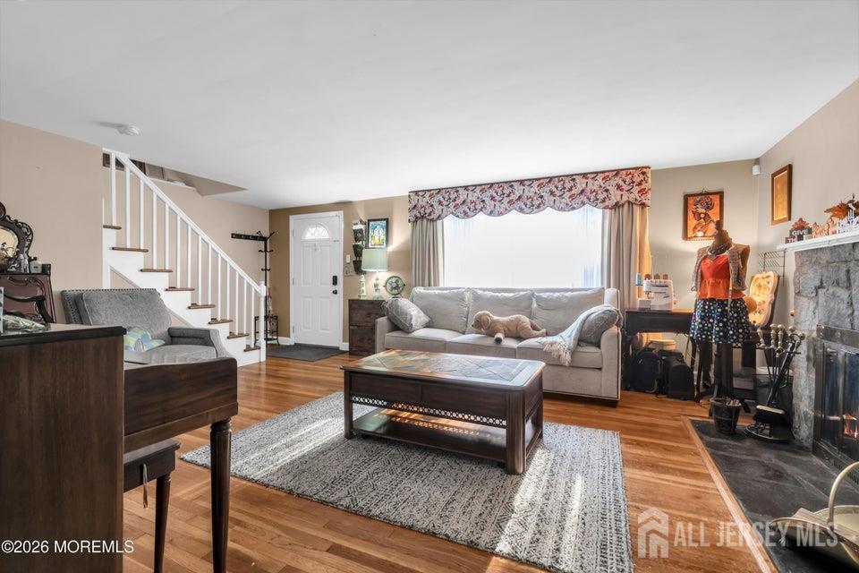 Listing photo 7