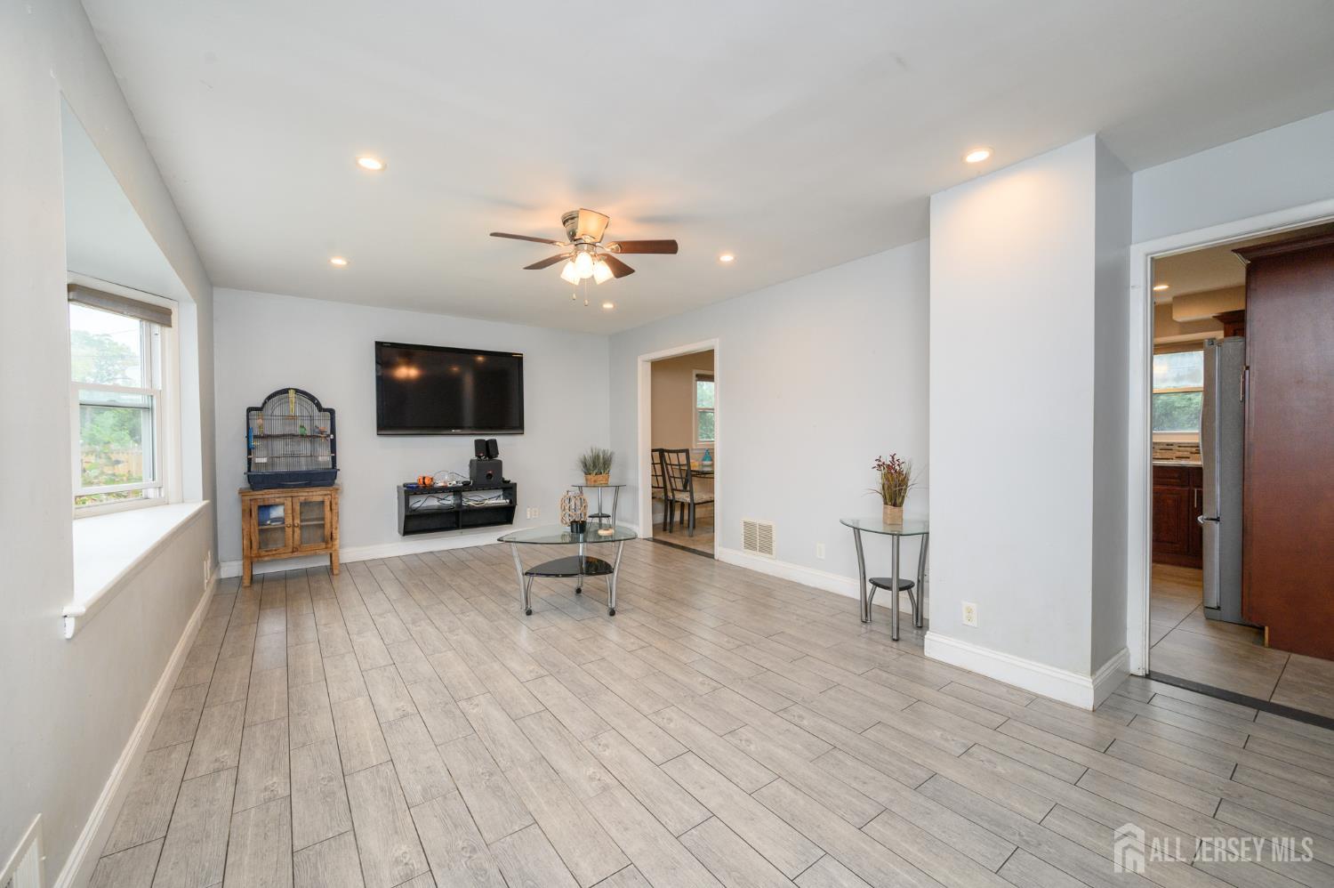 Photo 3 of Single family home for sale at 311 Oak Pkwy, Dunellen, NJ 08812 | MLS# 2705432R | Listing updated on 2026-10-09