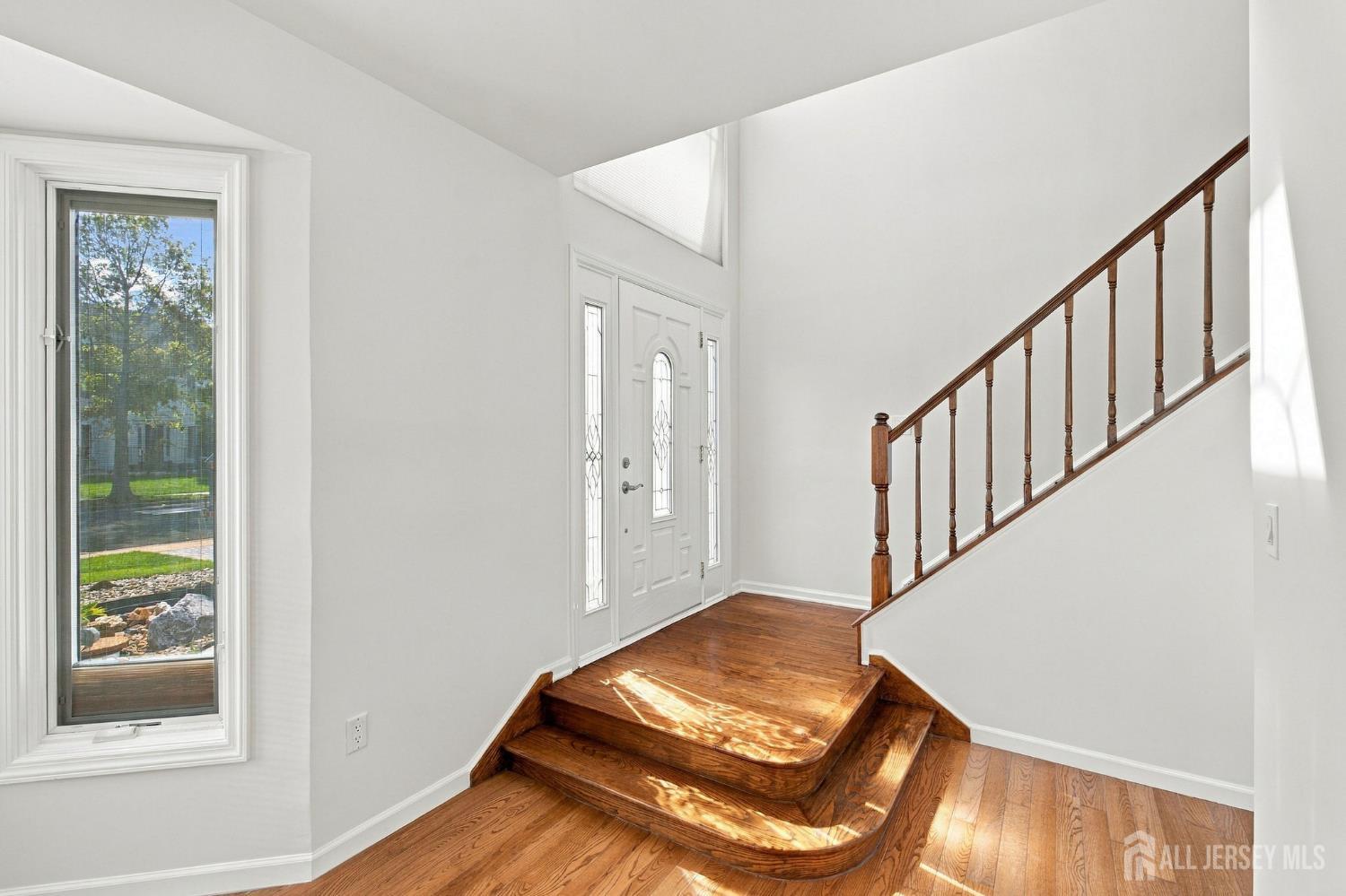 Photo 4 of Single family home for sale at 563 Buckingham Dr, Piscataway, NJ 08854 | MLS# 2705631R | Listing updated on 2026-10-10