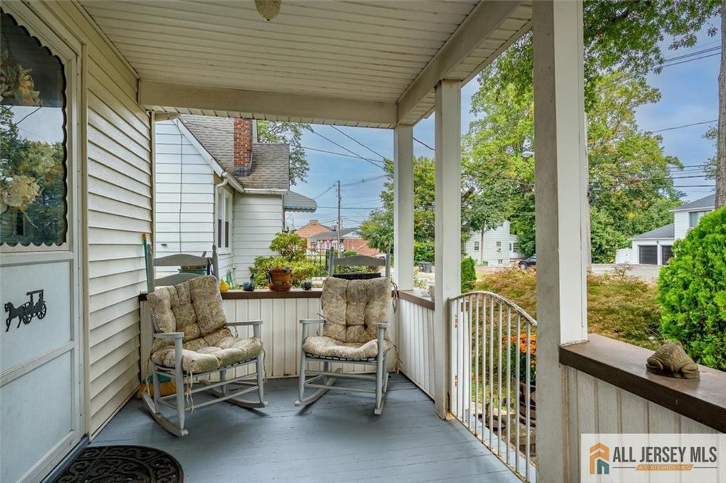 Listing photo 6