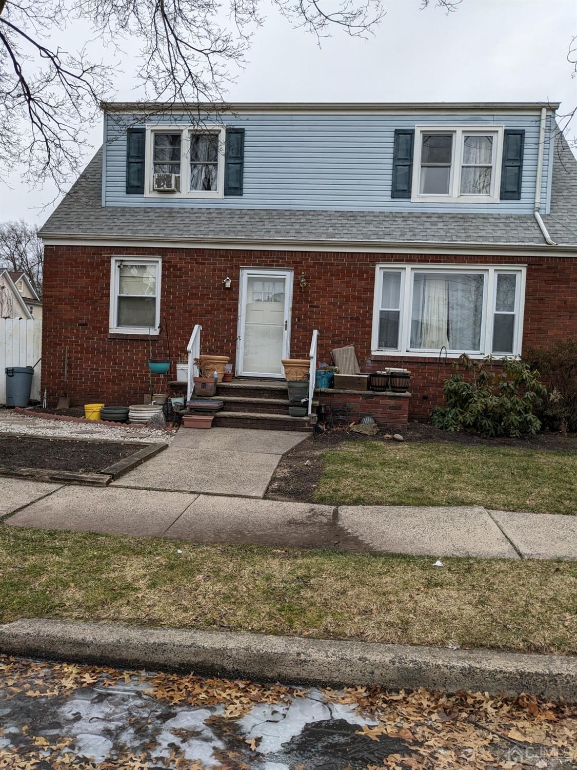 Listing photo 6