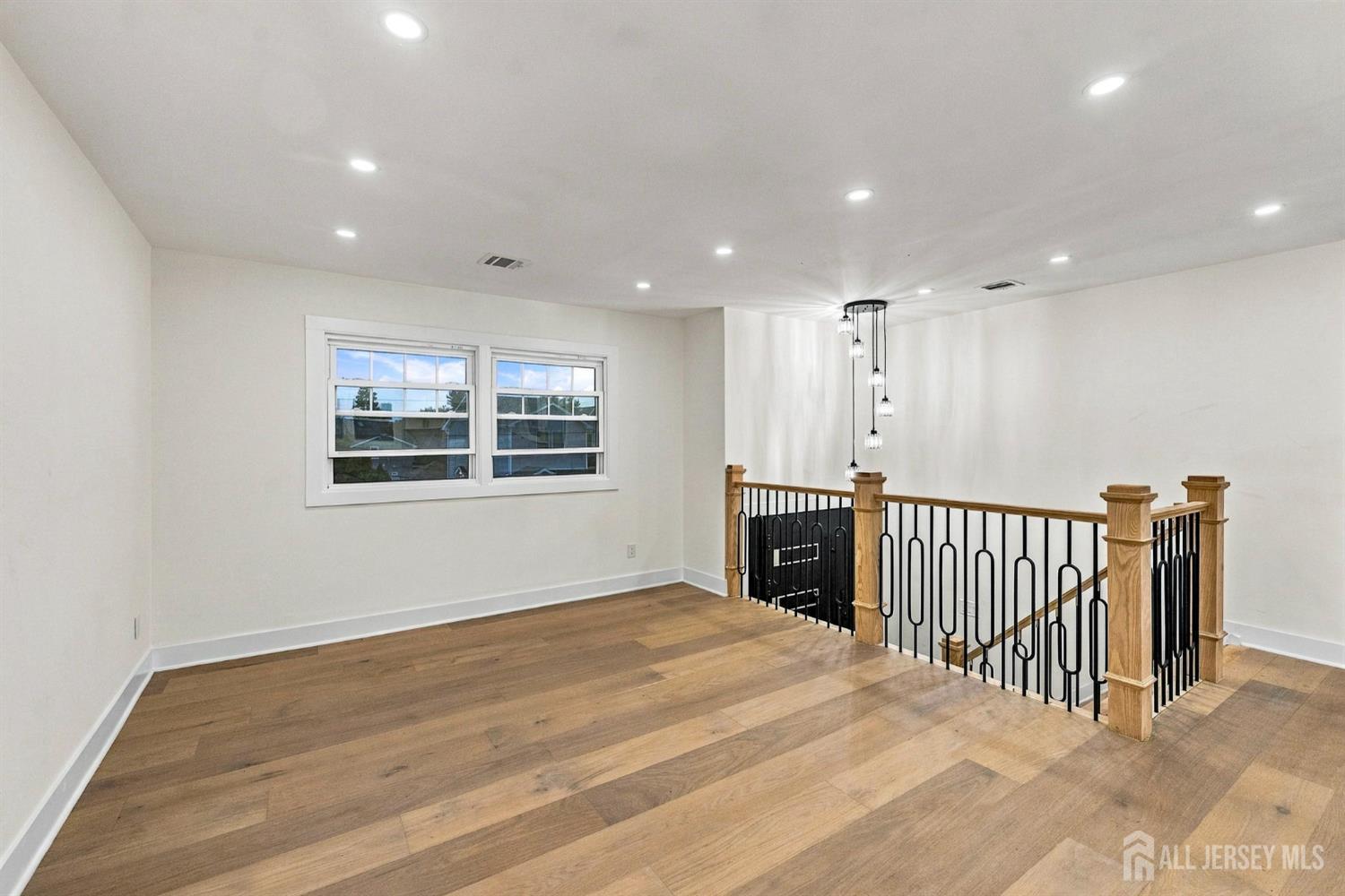 Photo 4 of Single family home for sale at 1393 Cornell Pl, Union Twp, NJ 07083 | MLS# 2705538R | Listing updated on 2026-10-08