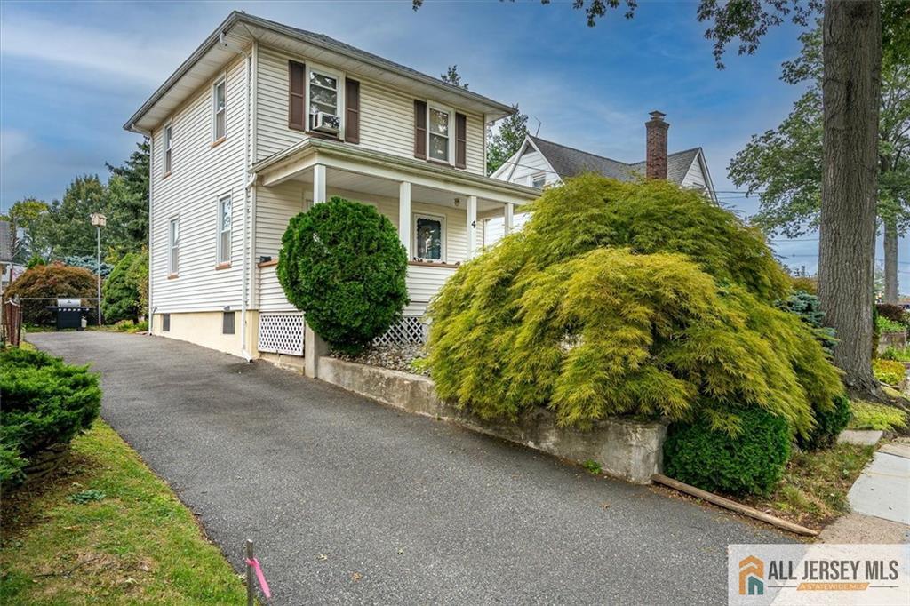 Photo 2 of Single family home for sale at 4 S Springfield Ave, Springfield, NJ 07081 | MLS# 2770643M | Listing updated on 2026-10-06
