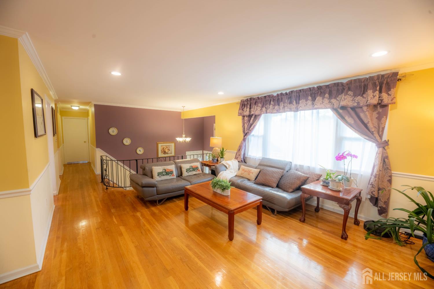 Photo 3 of Single family home for sale at 4 Charles Ct, Edison, NJ 08820 | MLS# 2705755R | Listing updated on 2026-10-07