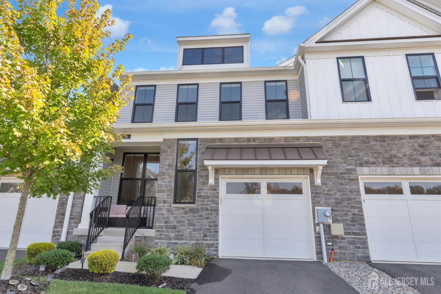 Photo 3 of Townhouse for sale at 29 Beachwood Dr, Monroe, NJ 08831 | MLS# 2705788R | Listing updated on 2026-10-10
