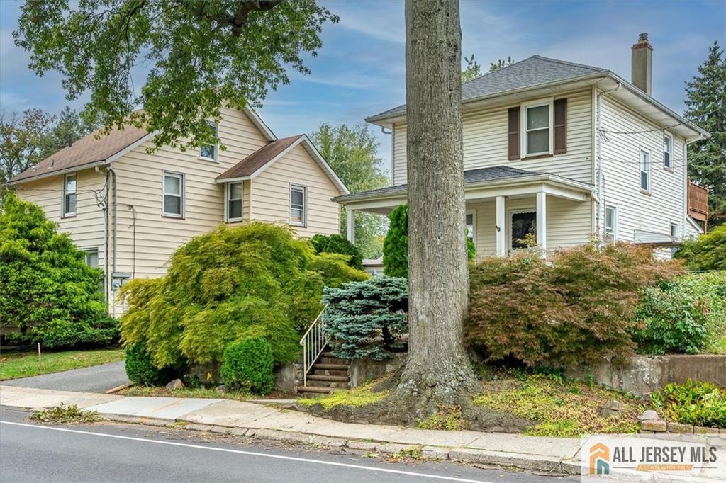 Photo 3 of Single family home for sale at 4 S Springfield Ave, Springfield, NJ 07081 | MLS# 2770643M | Listing updated on 2026-10-06