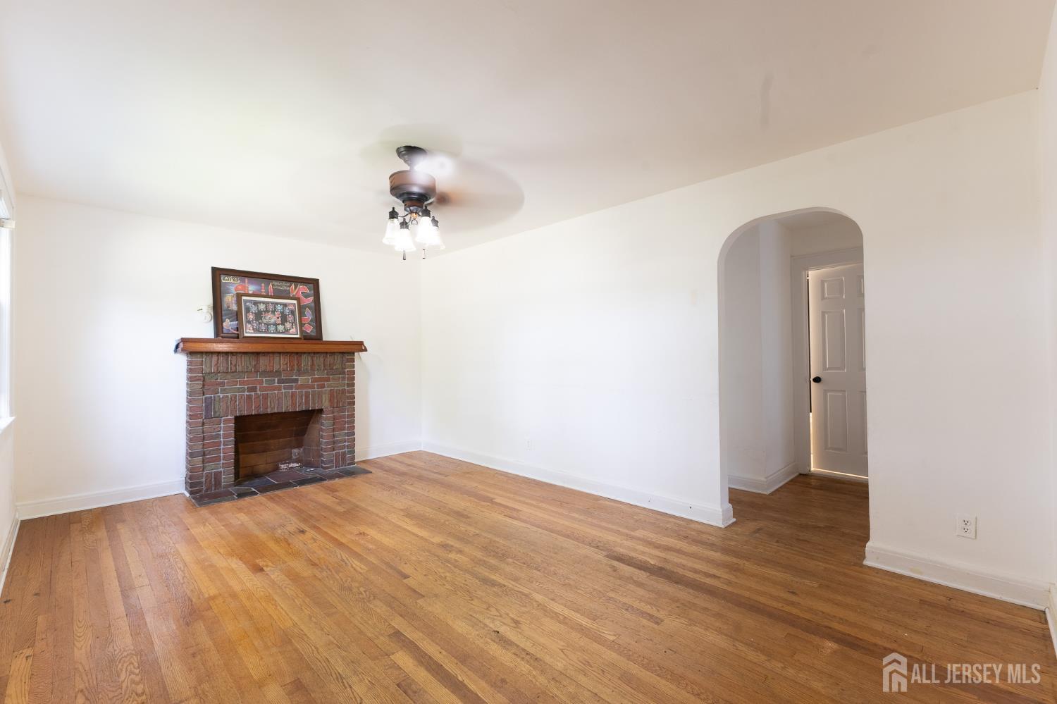 Photo 3 of Single family home for sale at 18 Cypress St, Carteret, NJ 07008 | MLS# 2705853R | Listing updated on 2026-10-07