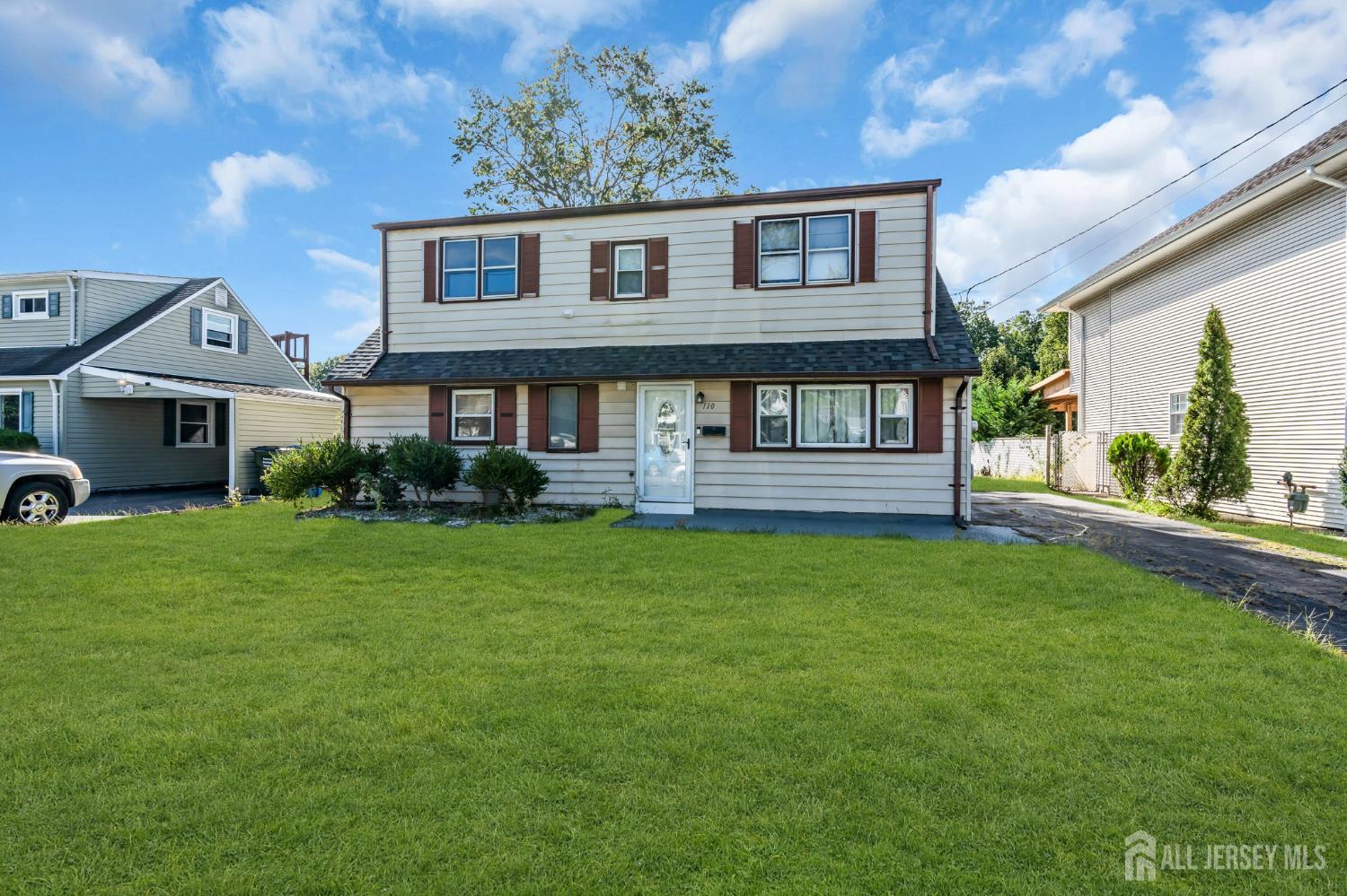 Photo 3 of Single family home for sale at 110 W Warren St Woodbridge T St, Iselin, NJ 08830 | MLS# 2705450R | Listing updated on 2026-10-09