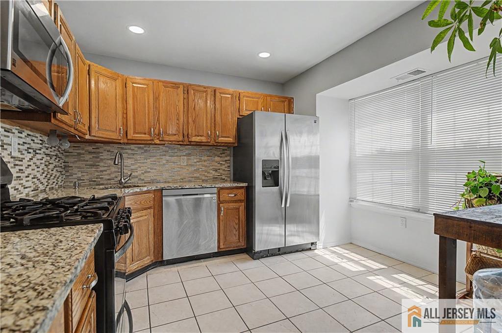 Photo 3 of Townhouse for sale at 55 Pear Tree Ln, Franklin Park, NJ 08823 | MLS# 2770092M | Listing updated on 2026-10-07