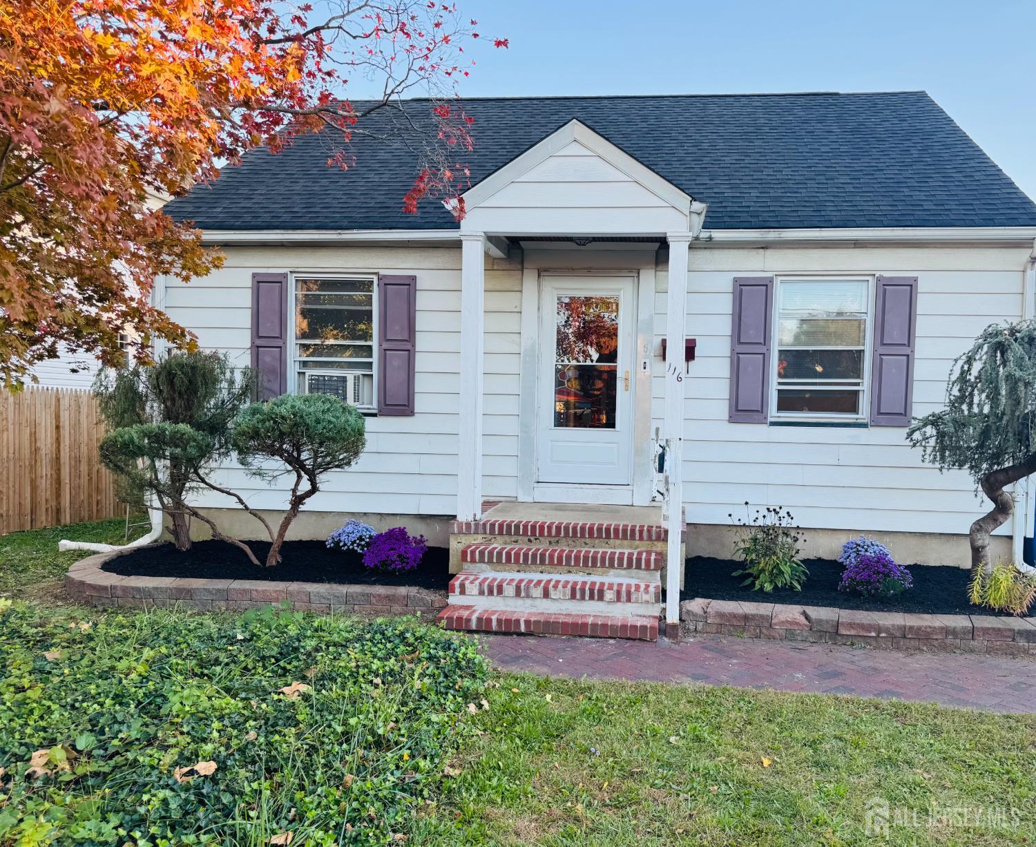 116 Giles Avenue