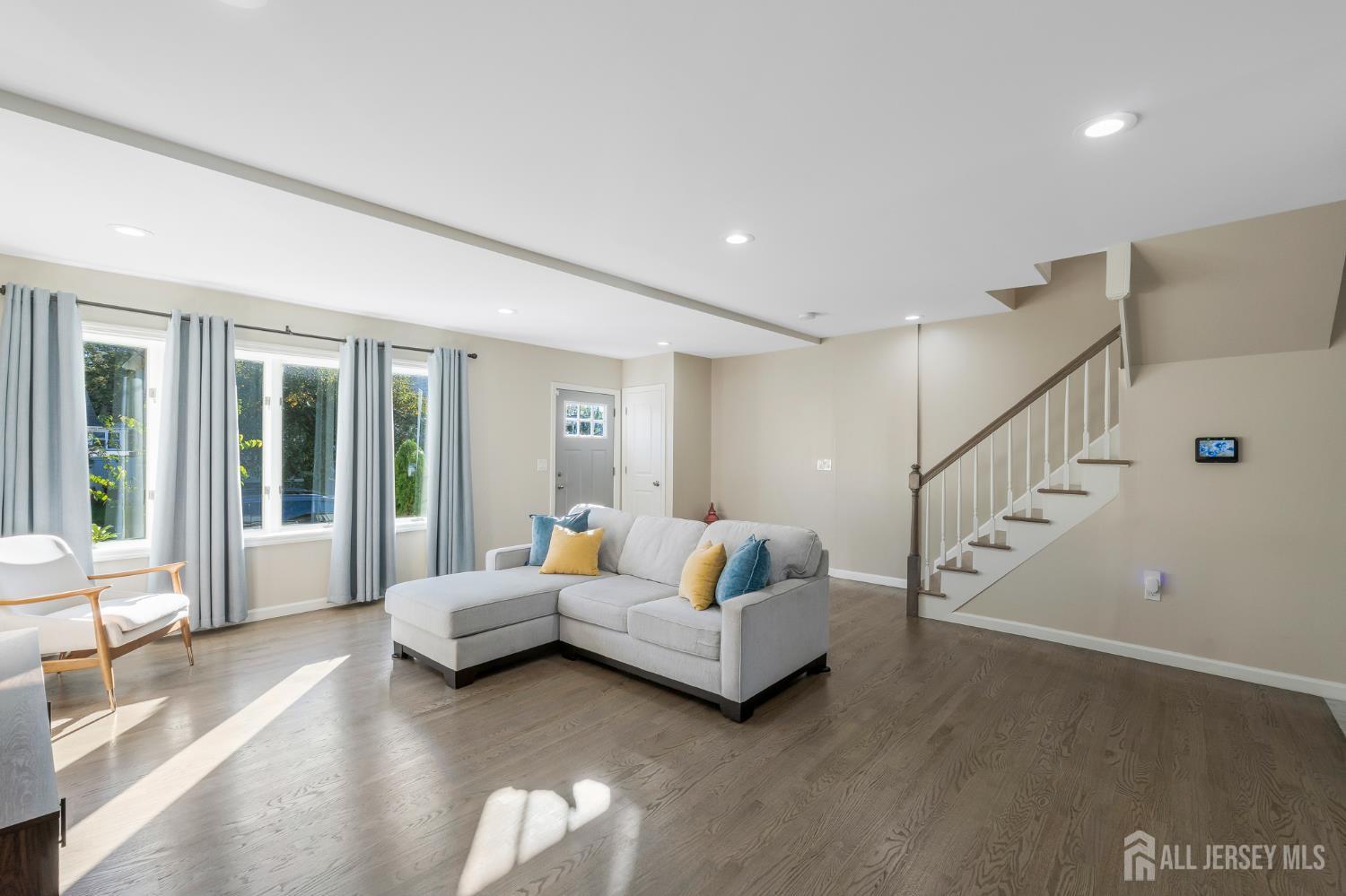 Photo 3 of Single family home for sale at 208 Walnut St, Roselle Park, NJ 07204 | MLS# 2705882R | Listing updated on 2026-10-10