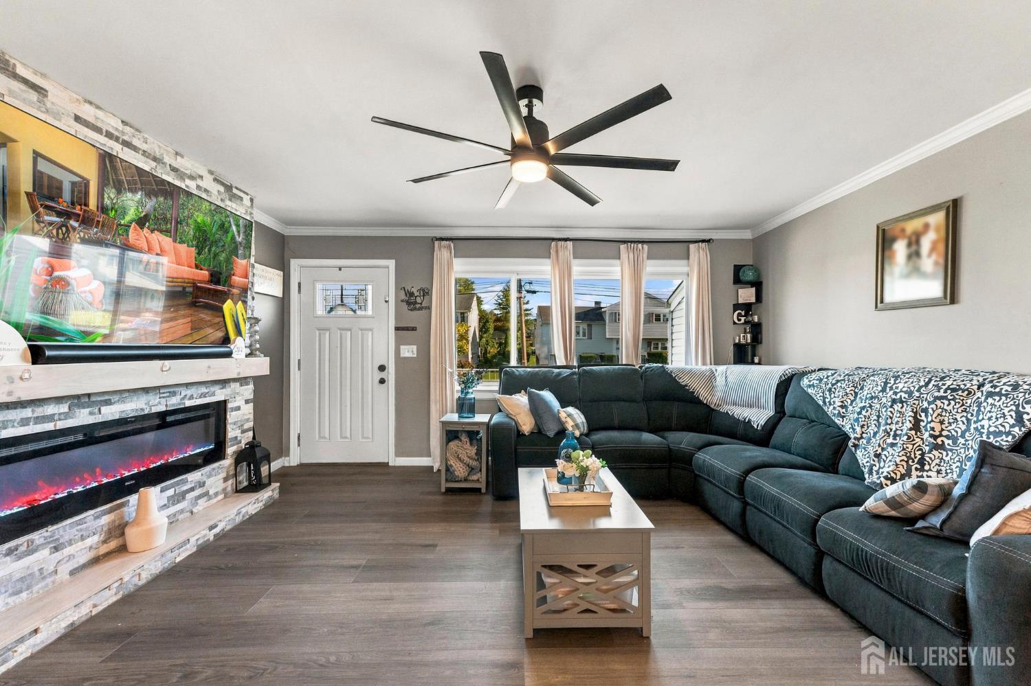 Photo 2 of Single family home for sale at 27 Harrison Ave, Carteret, NJ 07008 | MLS# 2705874R | Listing updated on 2026-10-07