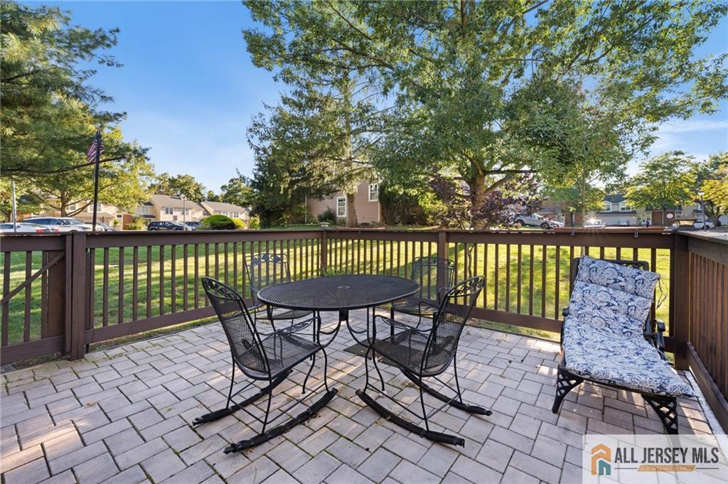 Listing Photo 4 - Condo for sale in building located at 29 Avebury Pl, Somerset, NJ 08873