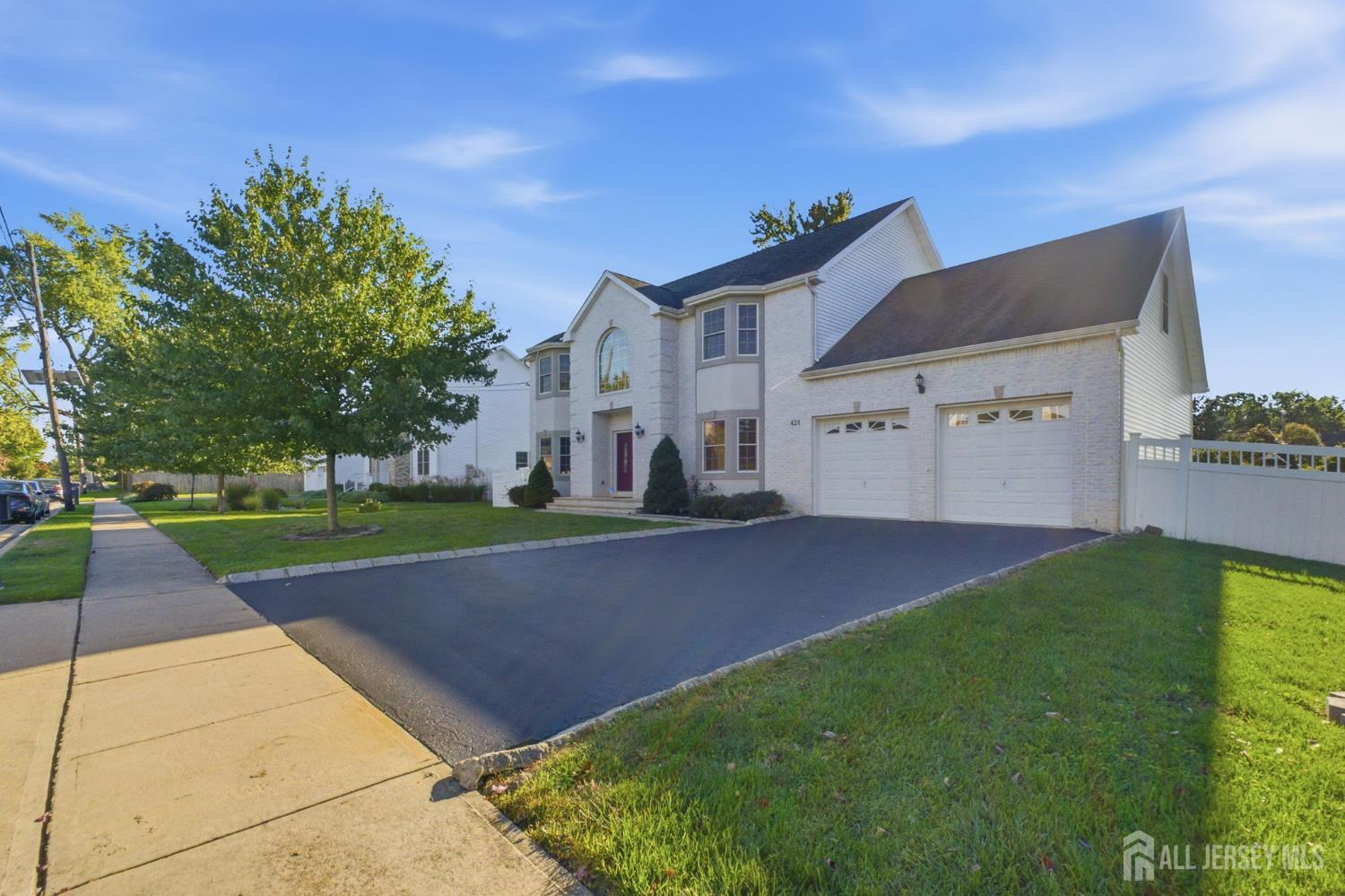 Photo 3 of Single family home for sale at 424 Delmore Ave, South Plainfield, NJ 07080 | MLS# 2705780R | Listing updated on 2026-10-10