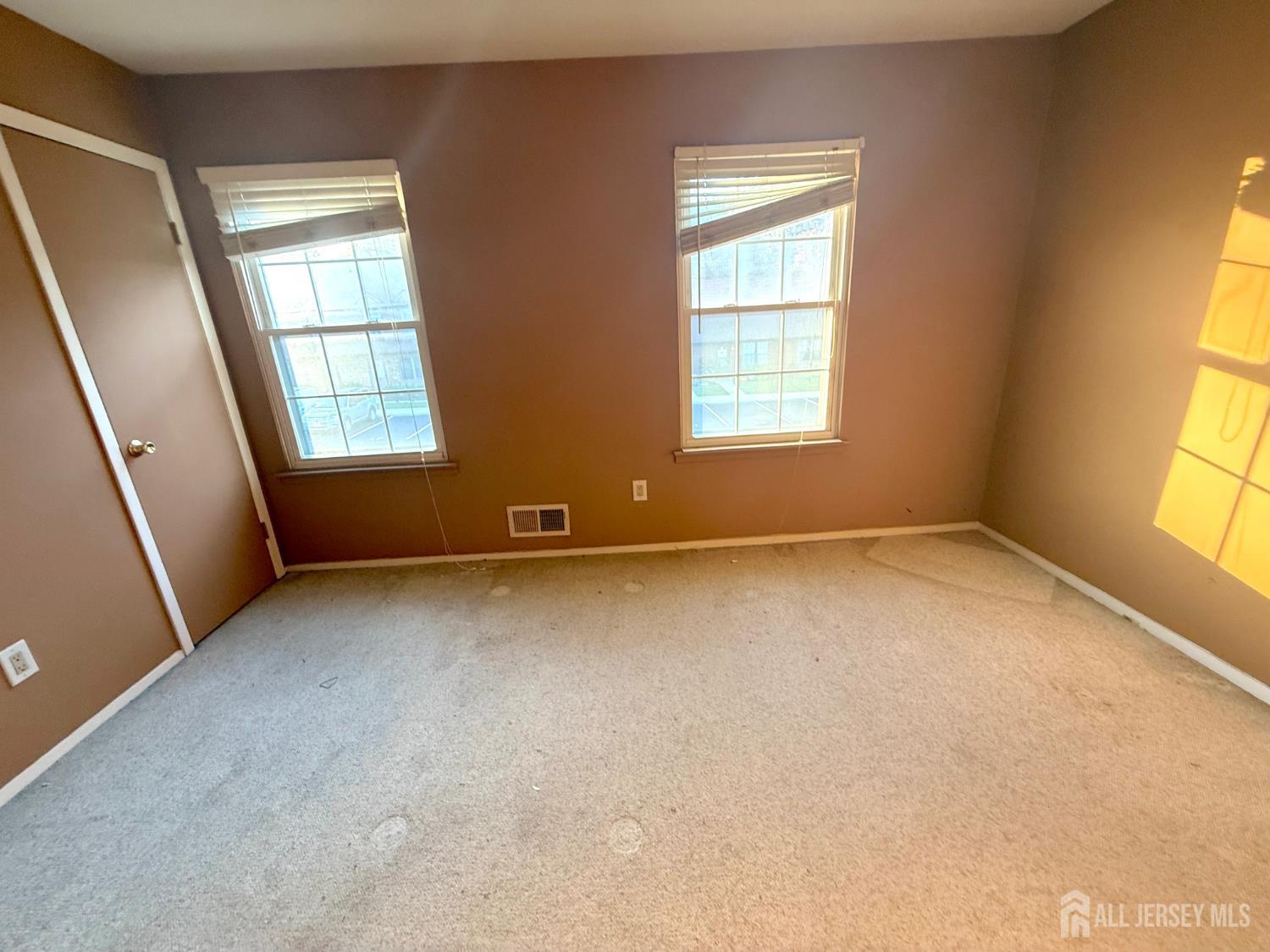 Photo 4 of Condo for sale at 16 Quail Run Rd, Jamesburg, NJ 08831 | MLS# 2706002R | Listing updated on 2026-10-09