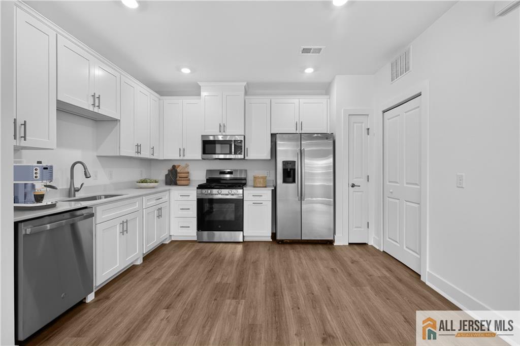 1107 Mary Ashby Way