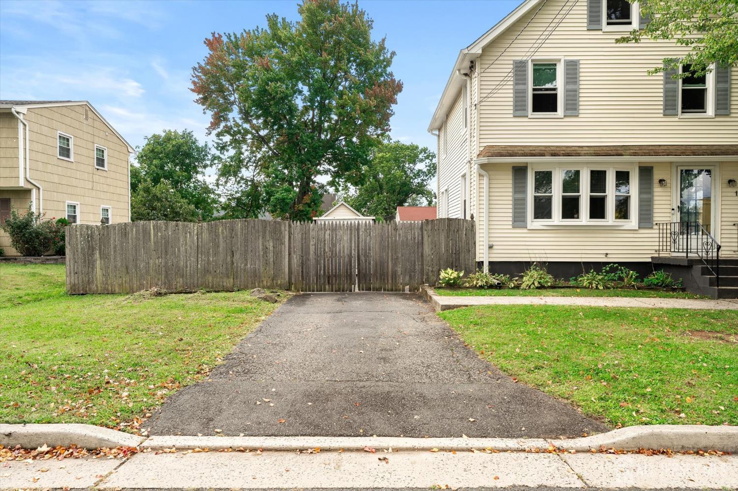 Photo 2 of Single family home for sale at 112 9th Street, Piscataway, NJ 08854 | MLS# 2705713R | Listing updated on 2026-10-08