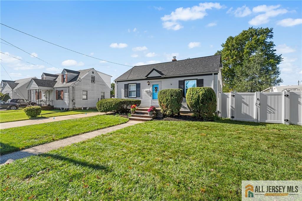 Photo 3 of Single family home for sale at 15 Chestnut St, Edison, NJ 08817 | MLS# 2770659M | Listing updated on 2026-10-08