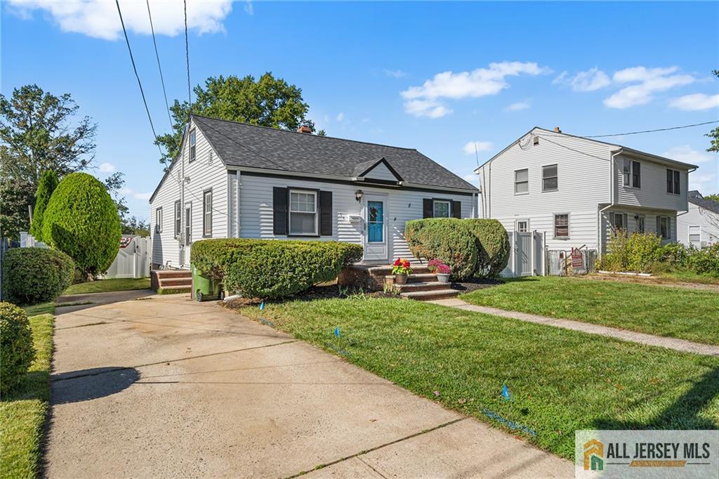Photo 2 of Single family home for sale at 15 Chestnut St, Edison, NJ 08817 | MLS# 2770659M | Listing updated on 2026-10-08