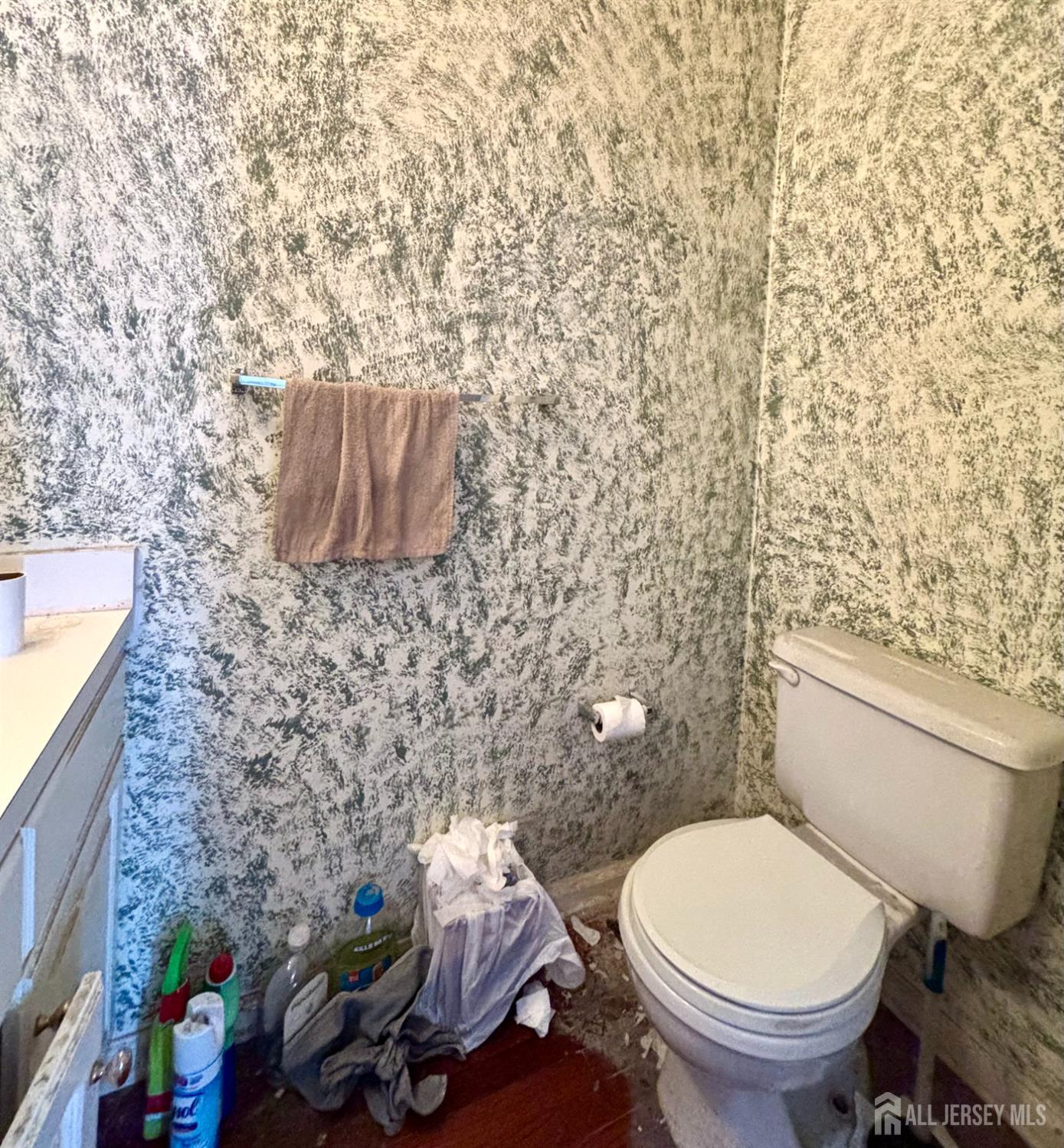 Photo 3 of Townhouse for sale at 1206 Blossom Cir, Dayton, NJ 08810 | MLS# 2705864R | Listing updated on 2026-10-09