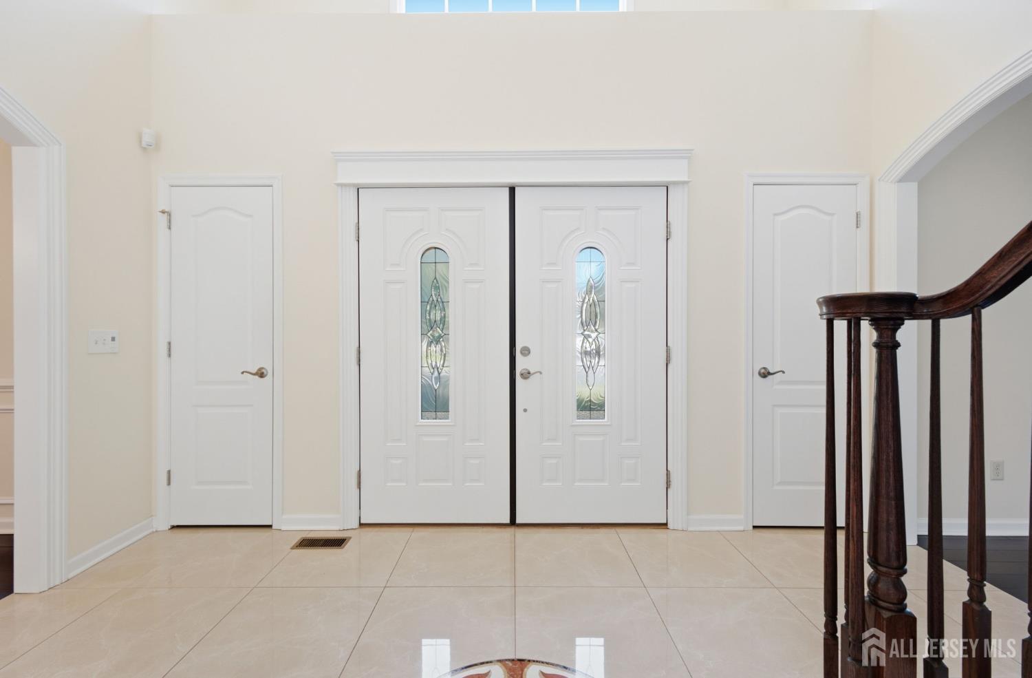 Photo 4 of Single family home for sale at 424 Delmore Ave, South Plainfield, NJ 07080 | MLS# 2705780R | Listing updated on 2026-10-10