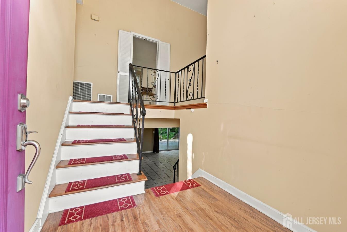 Photo 4 of Single family home for sale at 26 Chandler Rd, Edison, NJ 08820 | MLS# 2705616R | Listing updated on 2026-10-09