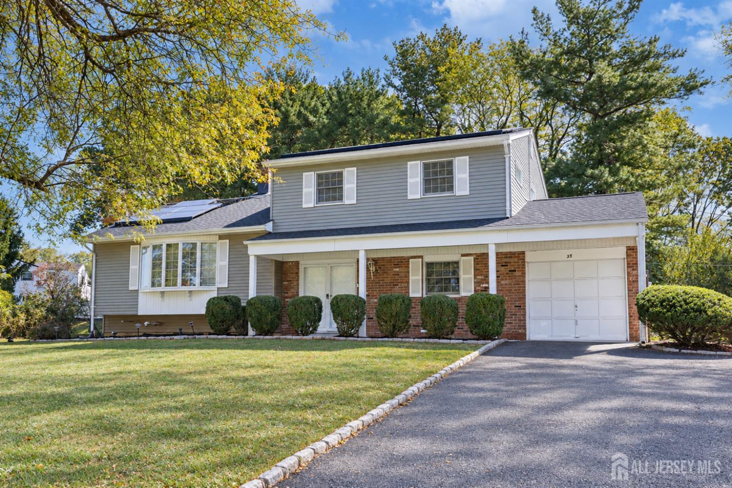 Photo 1 of Single family home for sale at 35 Patton Dr, Somerset, NJ 08873 | MLS# 2705650R | Listing updated on 2026-10-14