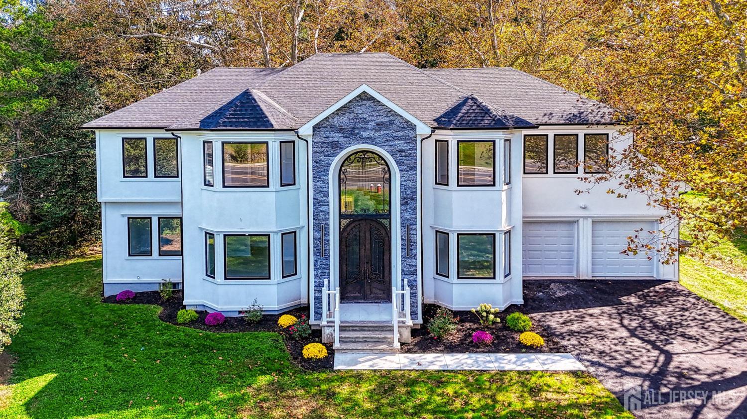 Single family home for sale at 920 Georges Rd, Monmouth Junction, NJ 08852 | MLS# 2706005R