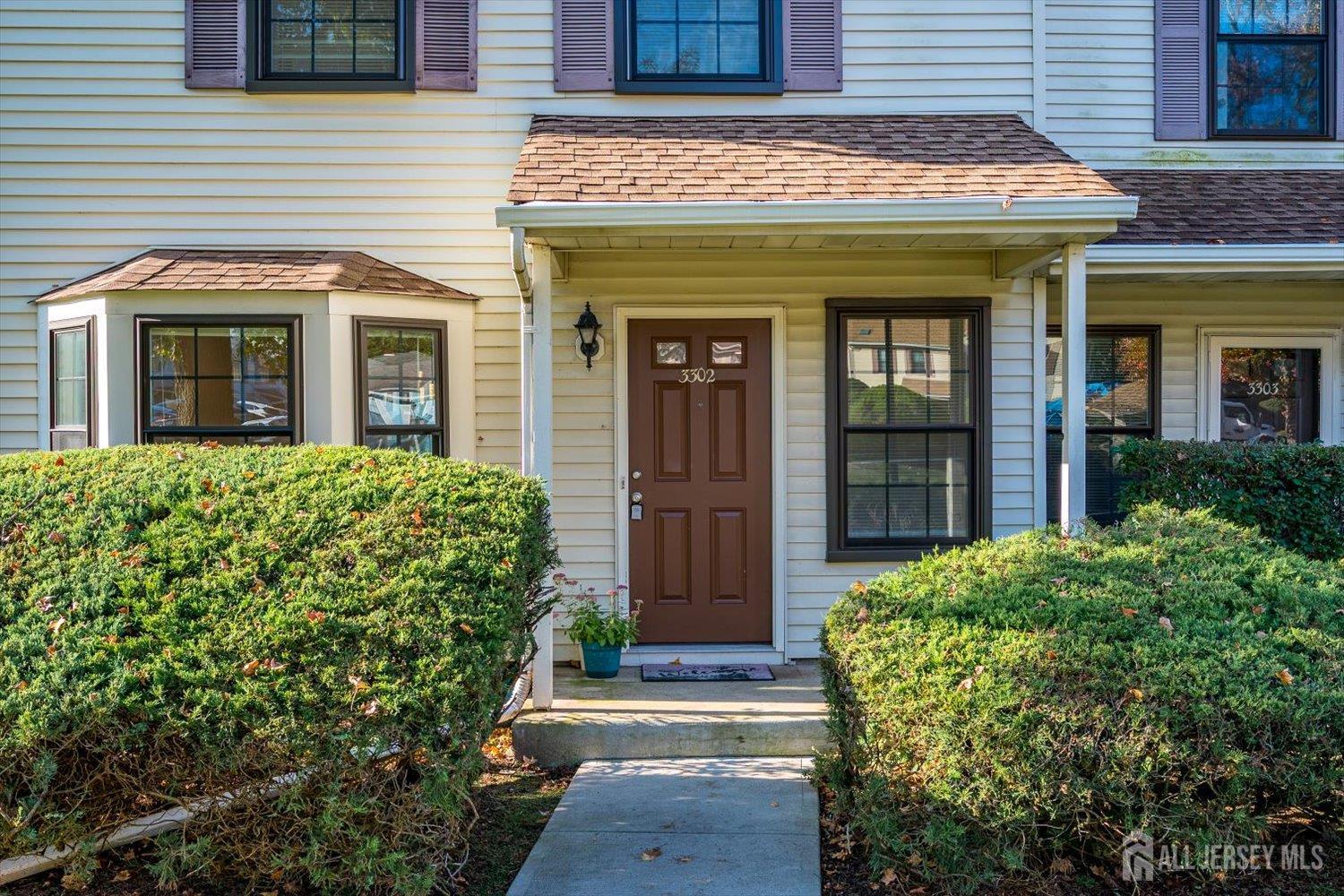 Photo 3 of Townhouse for sale at 3302 Stonehedge Rd, Edison, NJ 08820 | MLS# 2706021R | Listing updated on 2026-10-09