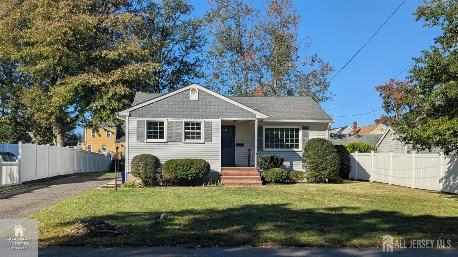 305 e Street, Middlesex, 08846, NJ