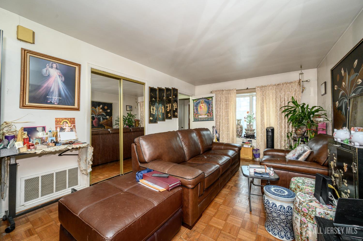 Photo 4 of Single family home for sale at 2293 John F Kennedy Blvd, Jersey City, NJ 07304 | MLS# 2706130R | Listing updated on 2026-10-14